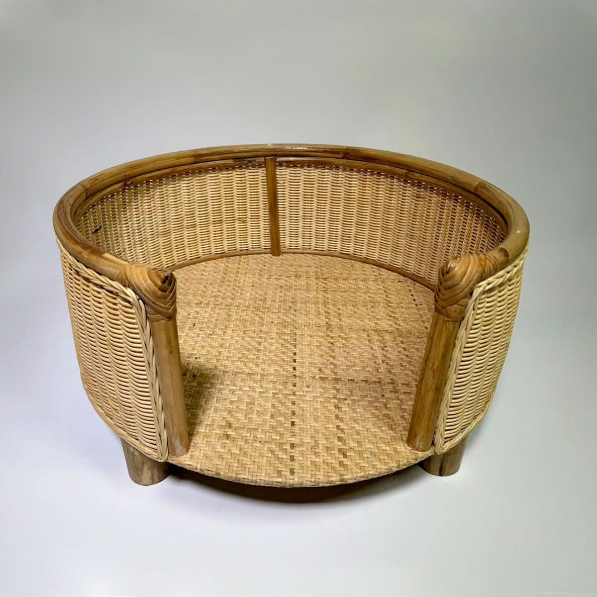 Round wicker dog bed on sale
